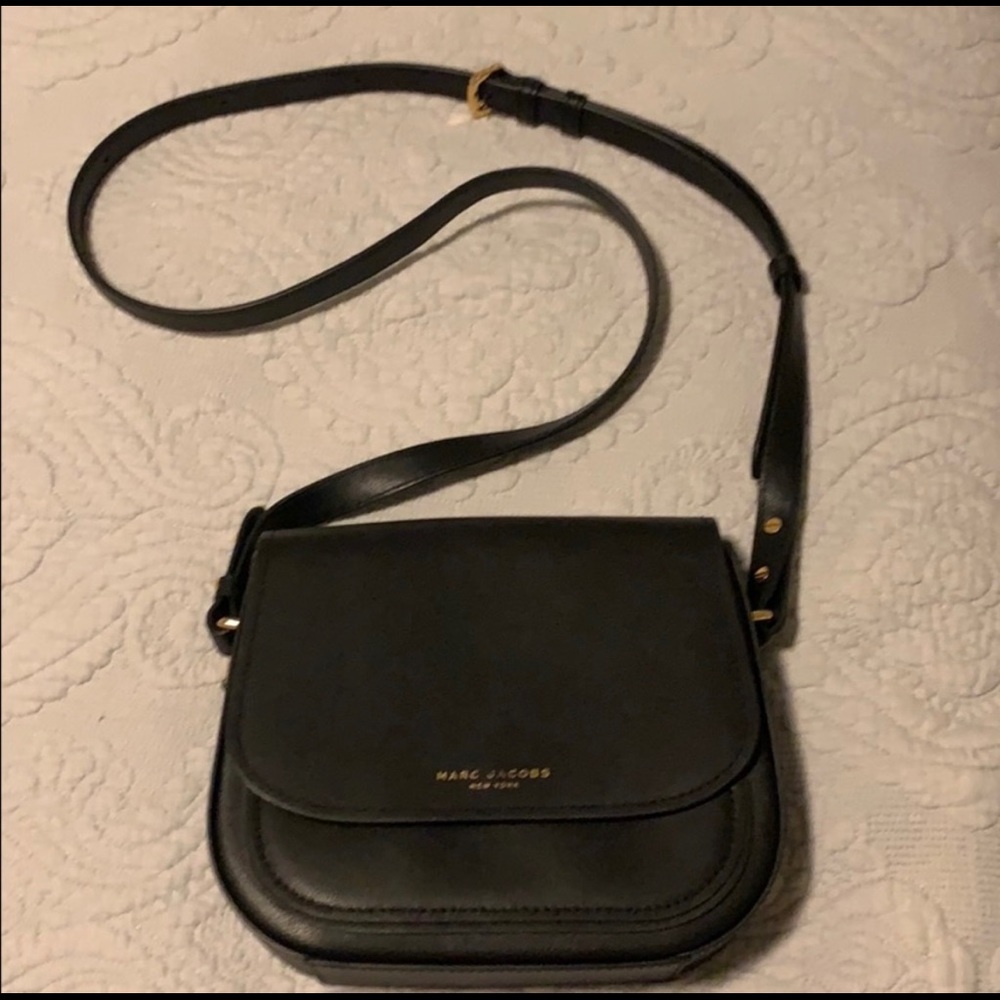 Slightly worn Marc Jacobs Rider Leather Cross Body Bag